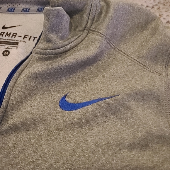 NIKE Therma-Fit Half Zip Pullover - Picture 5 of 7